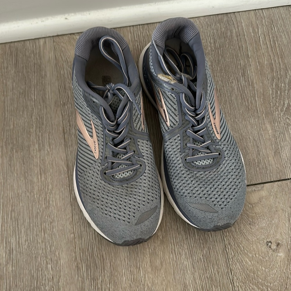 Brooks Adrenaline